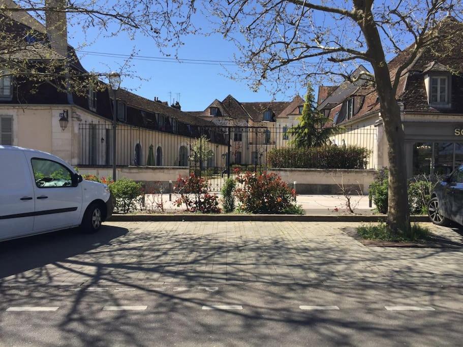 Bel Appart Au Bord De L'Eau Proche Gare Avec Wifi Auxerre Zewnętrze zdjęcie