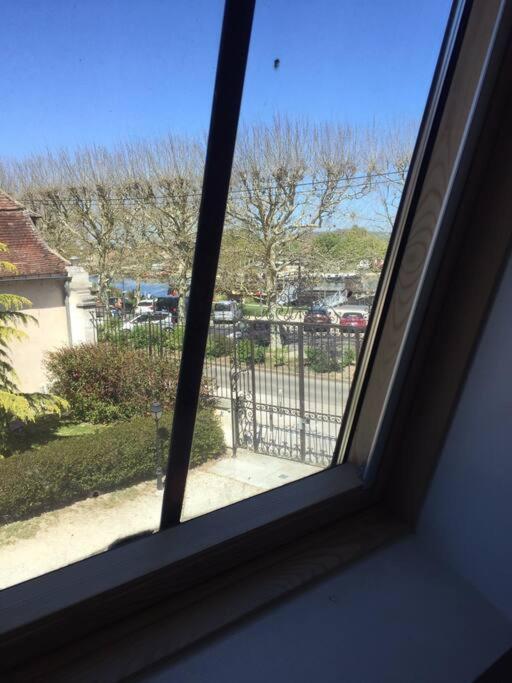 Bel Appart Au Bord De L'Eau Proche Gare Avec Wifi Auxerre Zewnętrze zdjęcie
